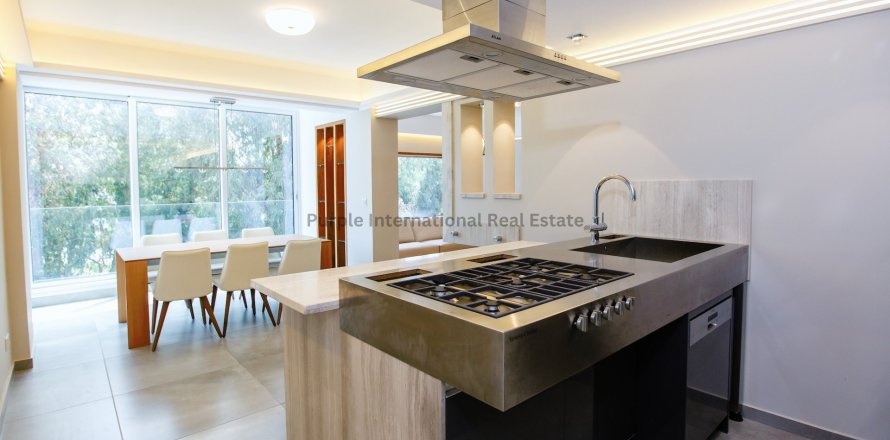 2 bedrooms Apartment in Germasogeia, Limassol, No. 7528