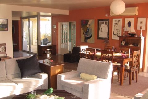 4 bedrooms Apartment in Nicosia, No. 46214 23