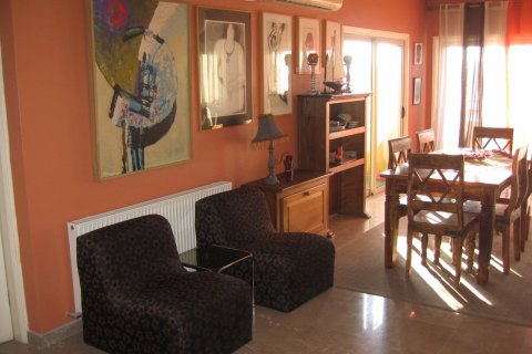 4 bedrooms Apartment in Nicosia, No. 46214 5