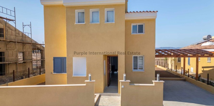 3 bedrooms Villa in Polis, Paphos,  No. 8121