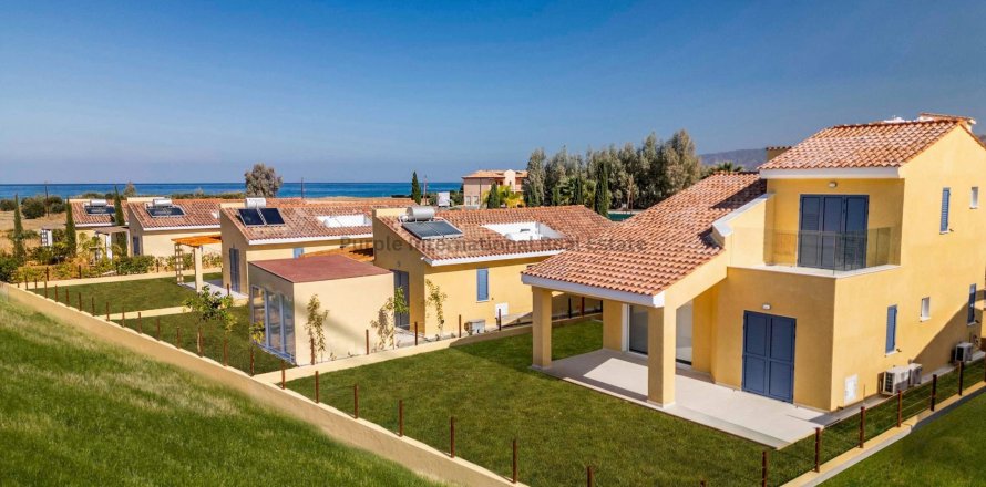 Вилла с 3 спальнями в Полис, Пафос, № 8121