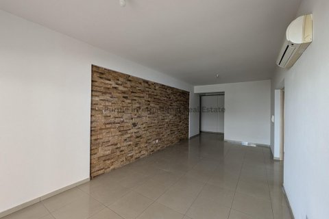 Квартира с 2 спальнями в Ларнака, Кипр № 37230 14