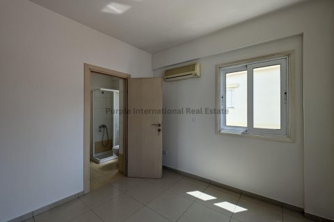 Квартира с 2 спальнями в Ларнака, Кипр № 37230 16