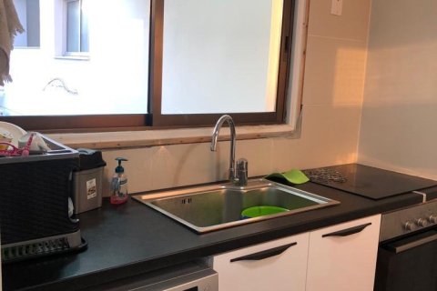 2 bedrooms Apartment in Larnaca, Larnaka, No. 39651 5