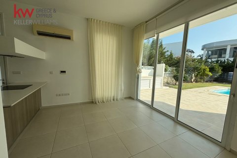 4 bedrooms Villa in Oroklini, Larnaka,  No. 39649 6
