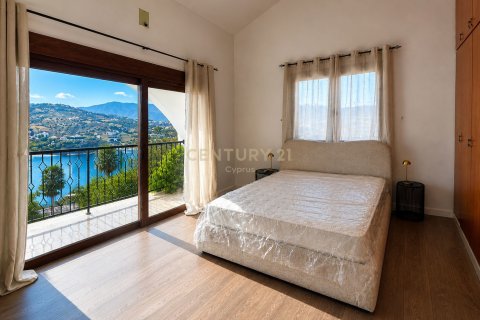 5 dormitorios Villa en Foinikaria, Limassol, No. 57409