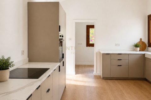 5 dormitorios Villa en Foinikaria, Limassol, No. 57409 4