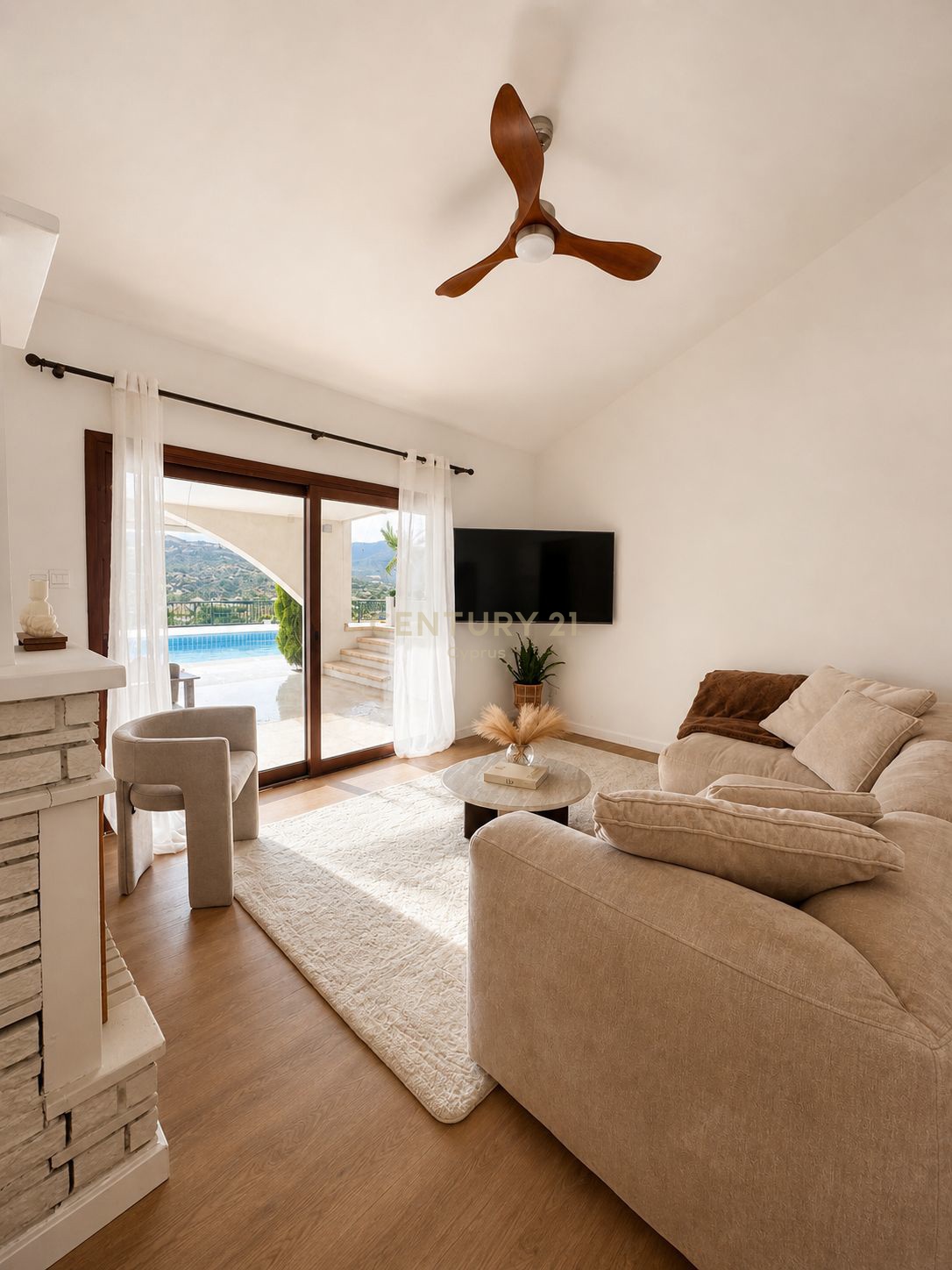 5 bedrooms Villa in Foinikaria, Limassol, Cyprus No. 57409