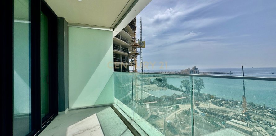1 bedroom Apartment in Limassol, No. 32711