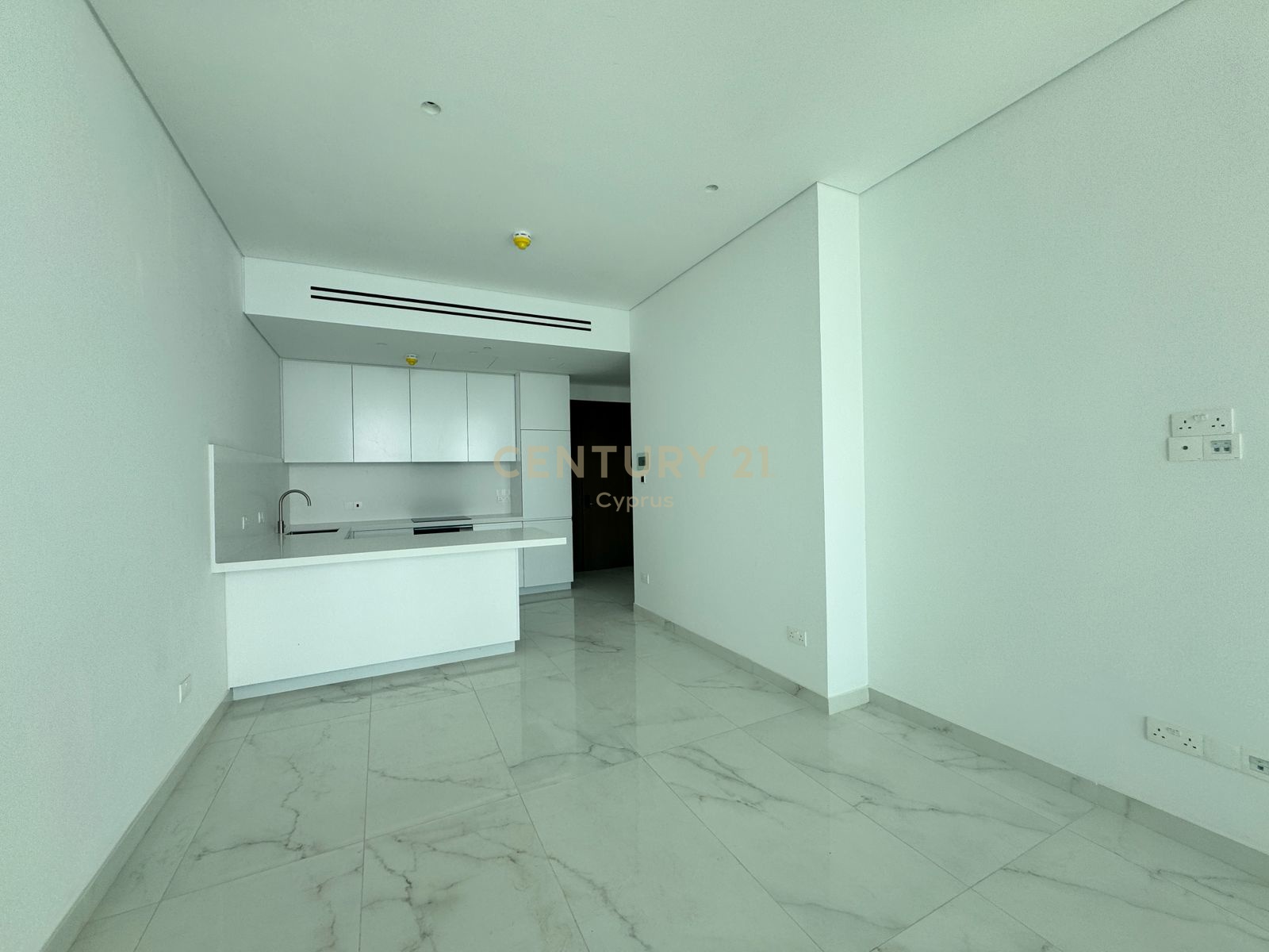1 bedroom Apartment in Limassol, Cyprus No. 32711