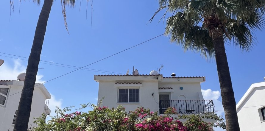 5 chambres Villa à Oroklini, Larnaka,  No. 51821