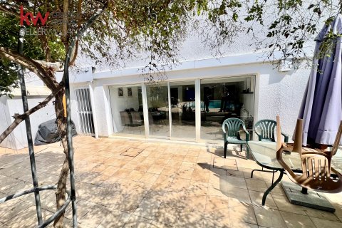 5 chambres Villa à Oroklini, Larnaka,  No. 51821 29