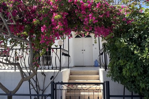 5 chambres Villa à Oroklini, Larnaka,  No. 51821 13