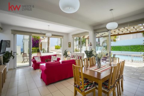 4 bedrooms Townhouse in Paralimni, Ammochostos,  No. 51819 11
