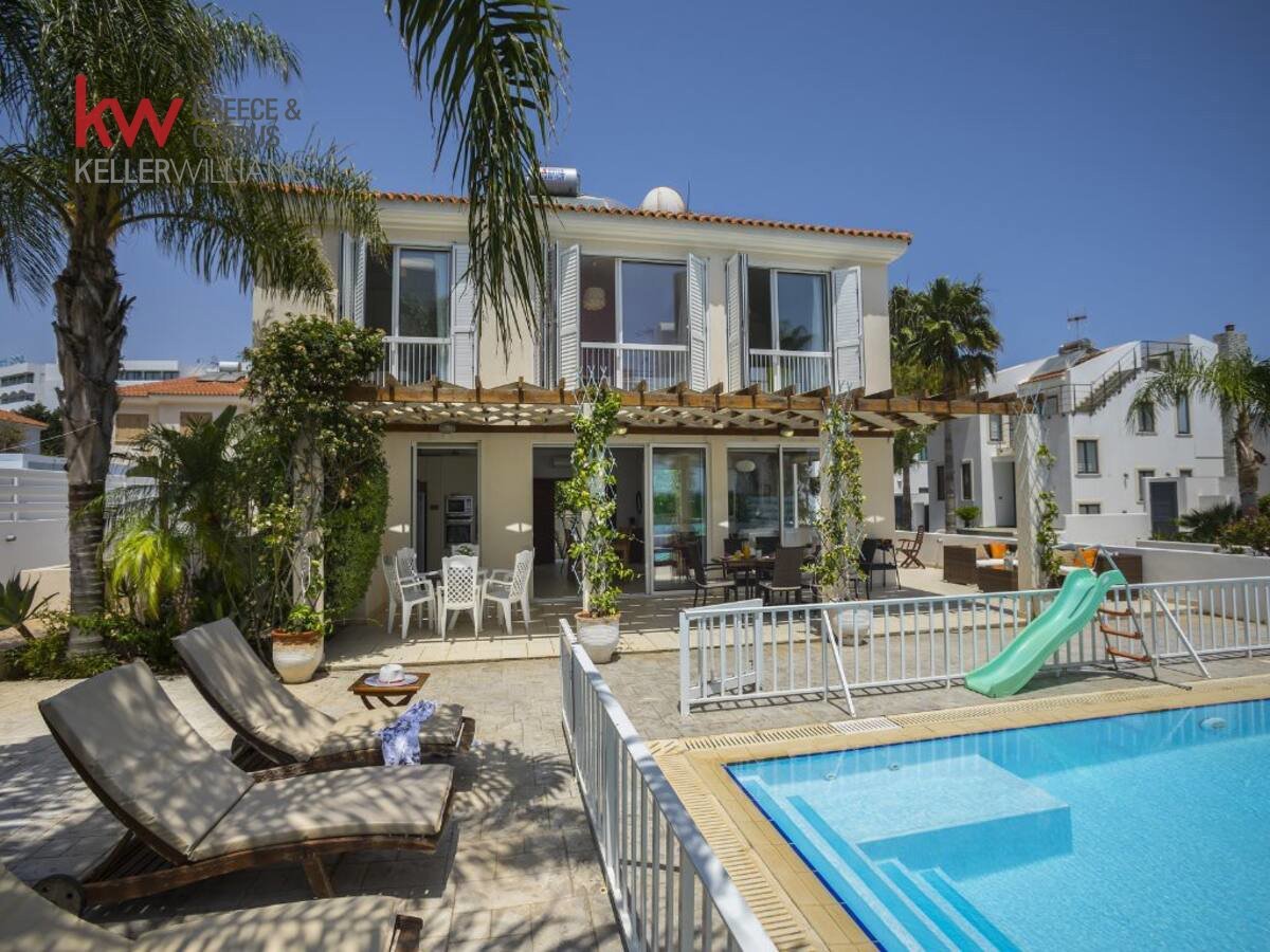 4 chambres Maison de Ville à Paralimni, Ammochostos, Chypre No. 51819