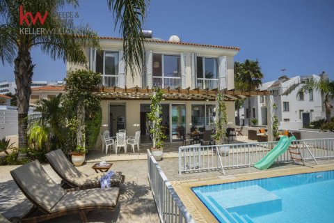 4 bedrooms Townhouse in Paralimni, Ammochostos,  No. 51819 3