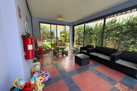 4 bedrooms Apartment in Agios Tychonas, Limassol,  No. 31816 3