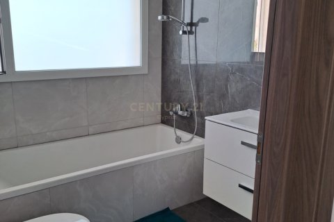4 bedrooms Apartment in Agios Tychonas, Limassol,  No. 31816 16