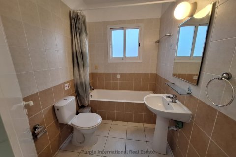 Квартира с 2 спальнями в Пафос, Кипр № 37185 9