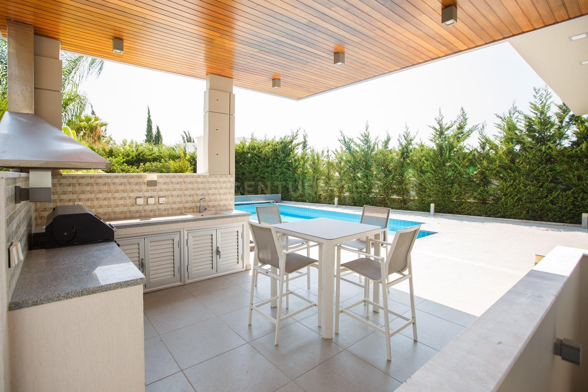 4 bedrooms Villa in Agios Tychonas, Limassol, Cyprus No. 55243
