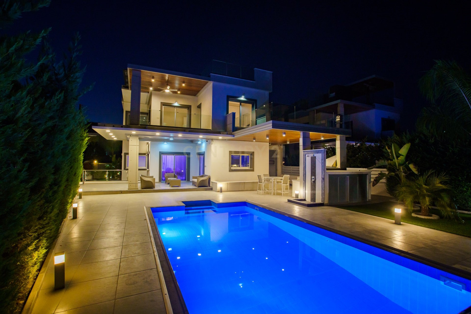 4 bedrooms Villa in Agios Tychonas, Limassol, Cyprus No. 55243