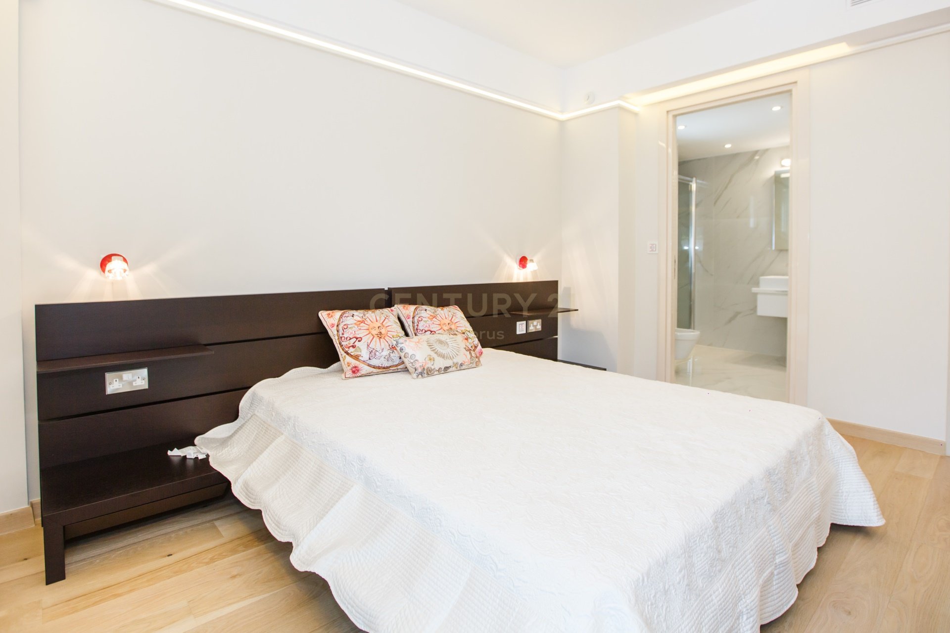 3 bedrooms Apartment in Germasogeia, Limassol, Cyprus No. 55245
