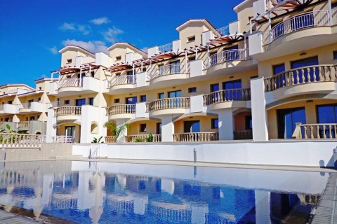 2 bedrooms Apartment in Paphos,  No. 45859 2