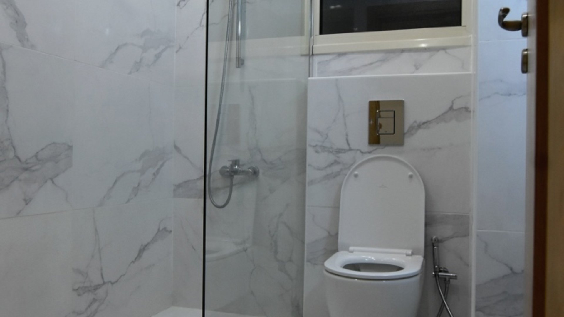 3 bedrooms Apartment in Limassol, Cyprus No. 30534