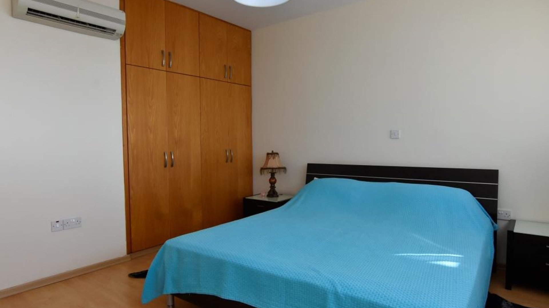 3 bedrooms Apartment in Limassol, Cyprus No. 30534