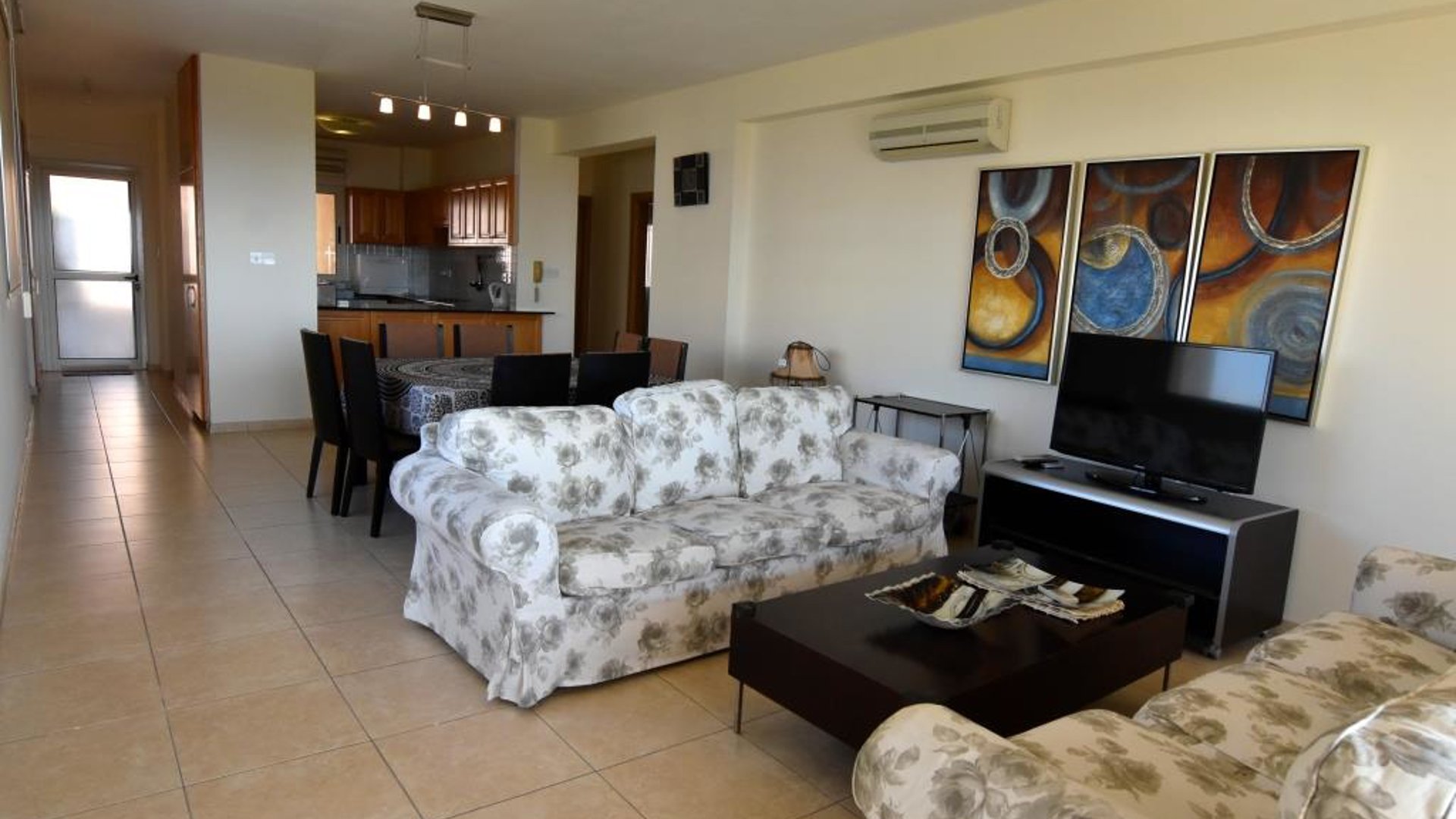 3 bedrooms Apartment in Limassol, Cyprus No. 30534
