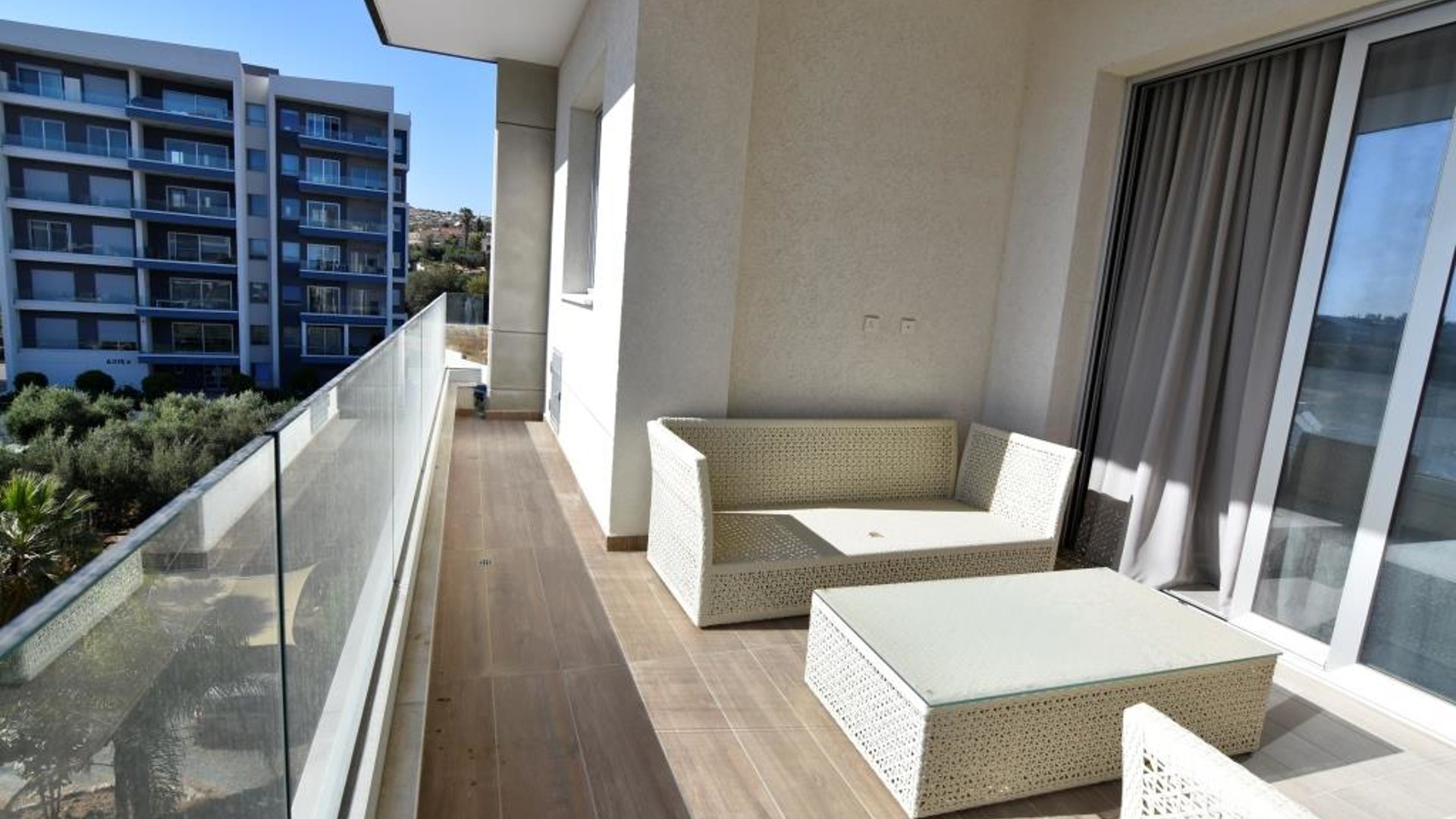 2 bedrooms Apartment in Agios Tychonas, Limassol, Cyprus No. 28225
