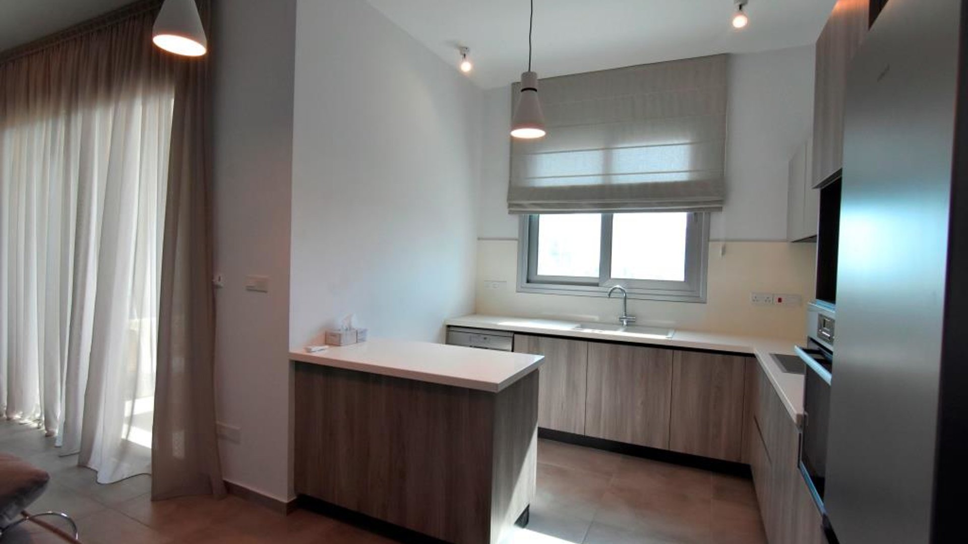 2 bedrooms Apartment in Agios Tychonas, Limassol, Cyprus No. 28225
