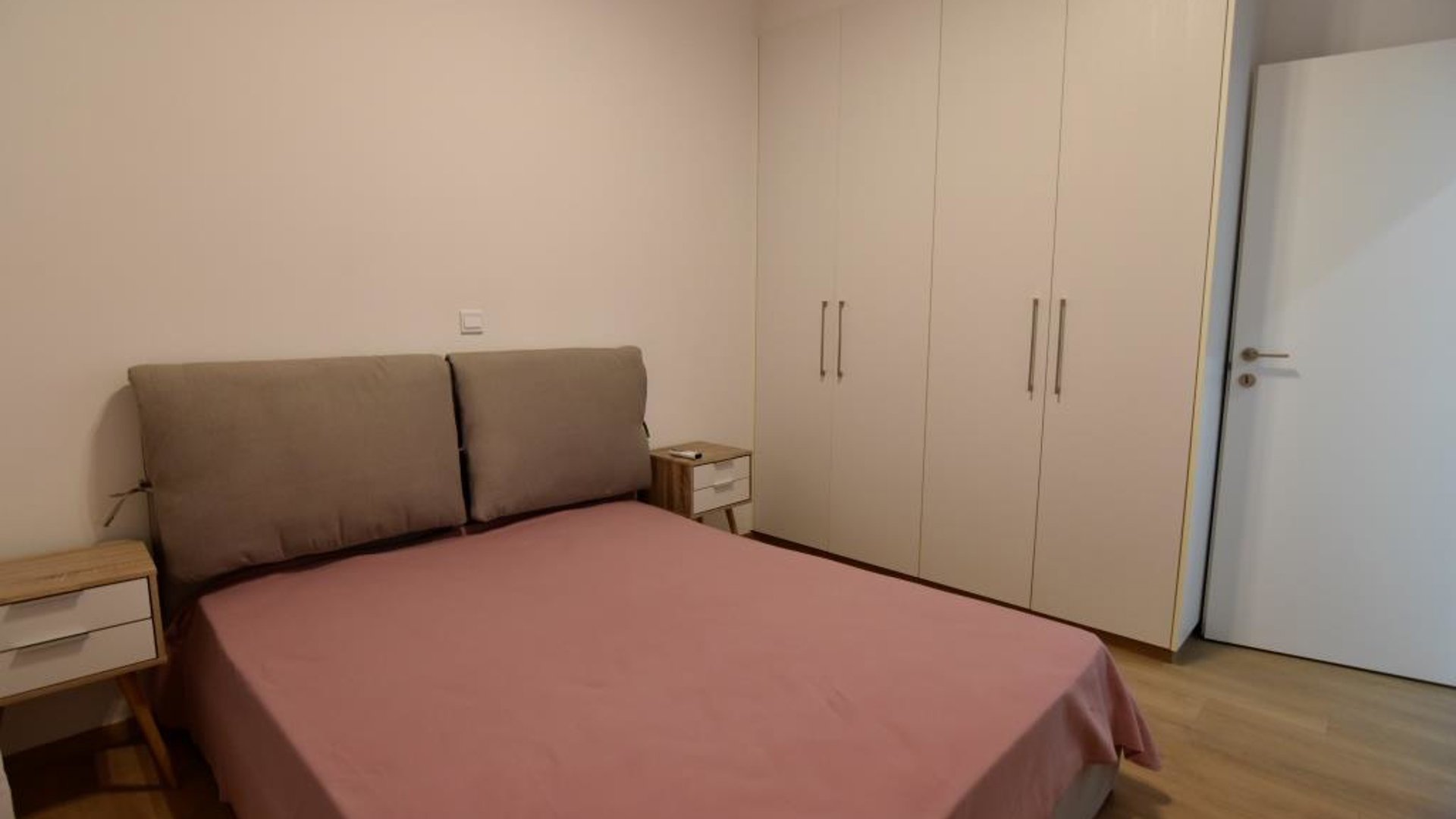 2 bedrooms Apartment in Agios Tychonas, Limassol, Cyprus No. 28225