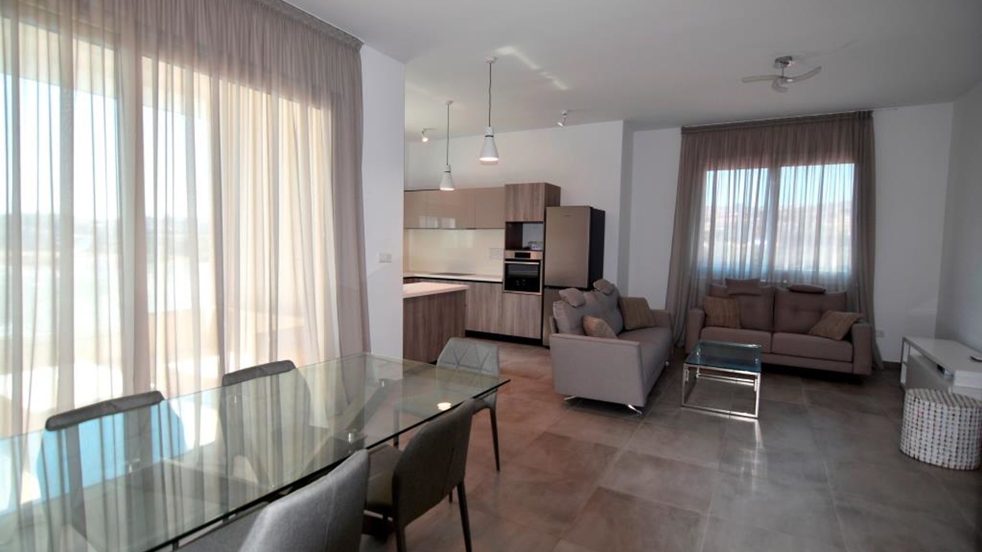 2 bedrooms Apartment in Agios Tychonas, Limassol, Cyprus No. 28225