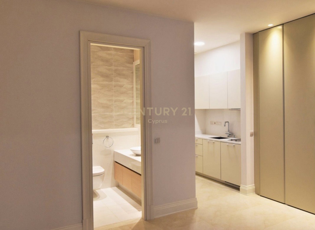 6 bedrooms Villa in Pervolia, Larnaka, Cyprus No. 53509