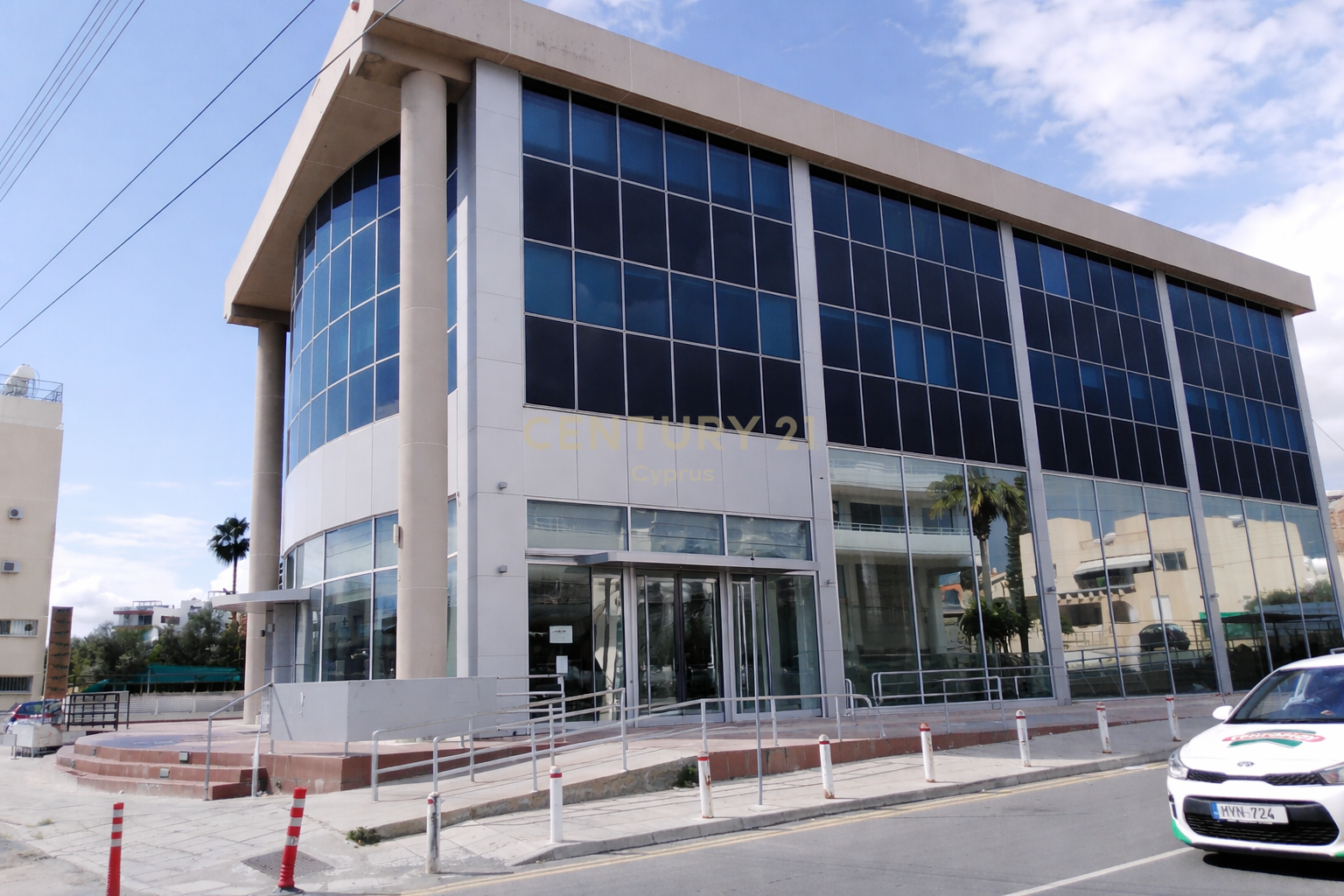 750m2 Bureau à Mesa Geitonia, Limassol, Chypre No. 53724