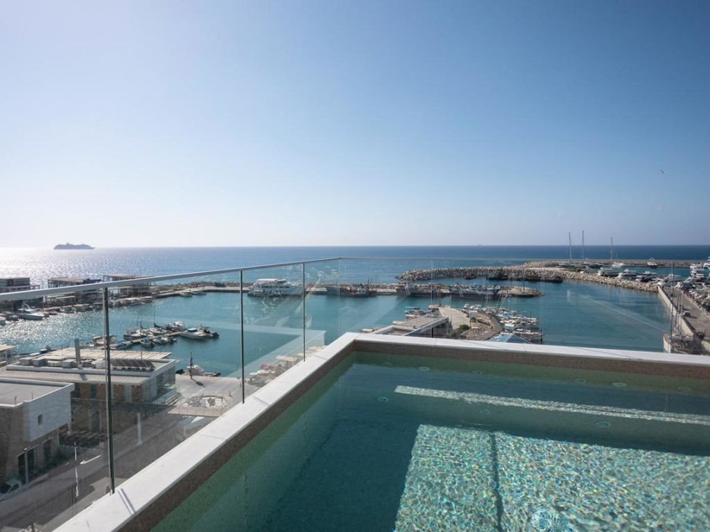 2 bedrooms Penthouse in Limassol, Cyprus No. 53661