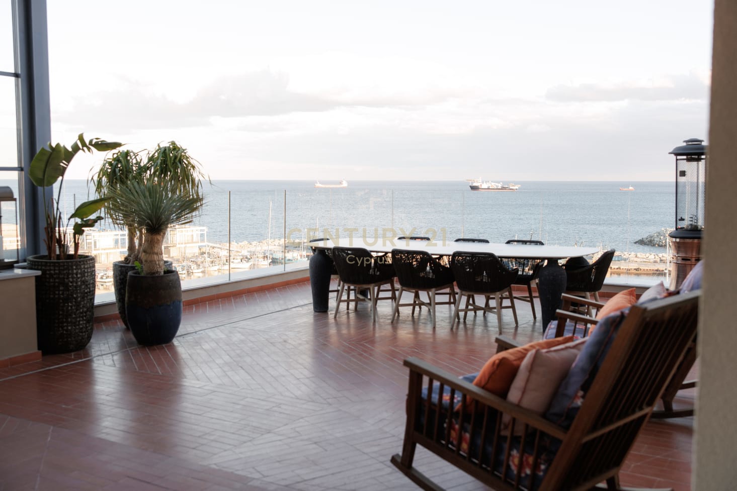 2 bedrooms Penthouse in Limassol, Cyprus No. 53661