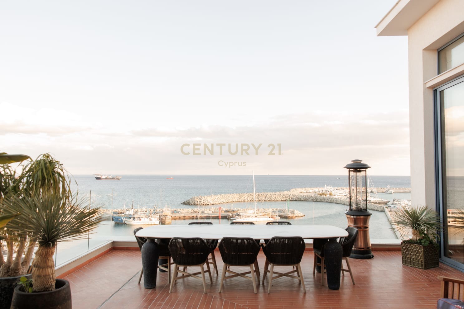 2 bedrooms Penthouse in Limassol, Cyprus No. 53661