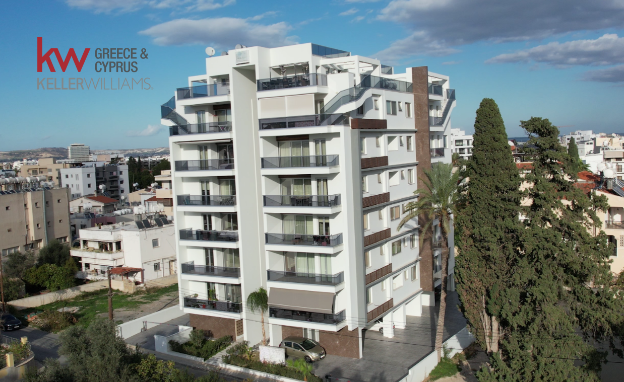 4 bedrooms Apartment in Larnaca, Larnaka, Cyprus No. 40114