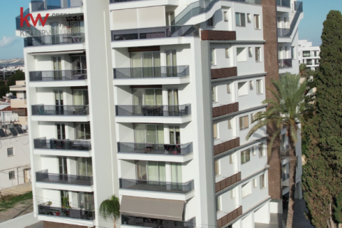 4 bedrooms Apartment in Larnaca, Larnaka, No. 40114 3