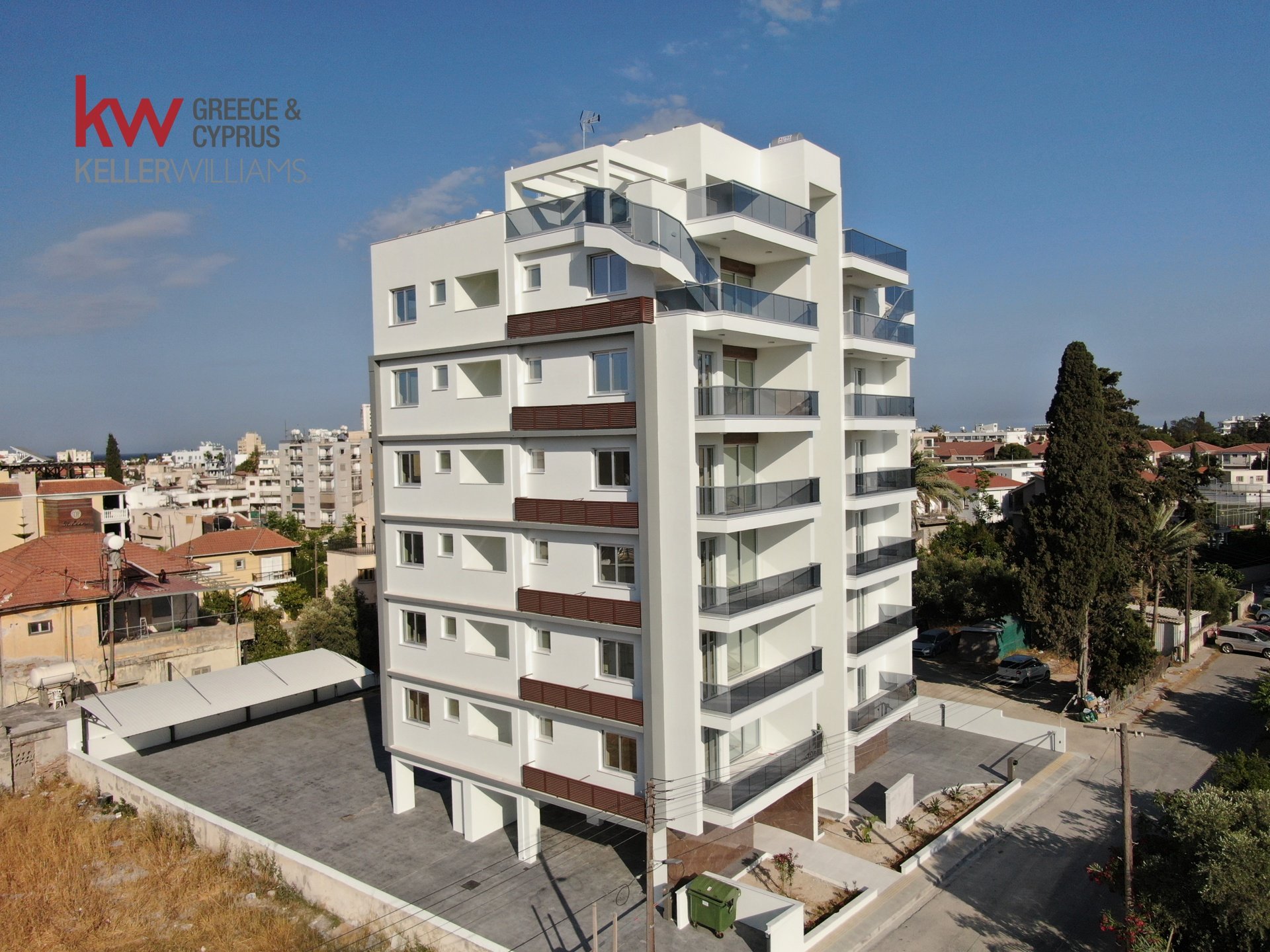 4 bedrooms Apartment in Larnaca, Larnaka, Cyprus No. 40114