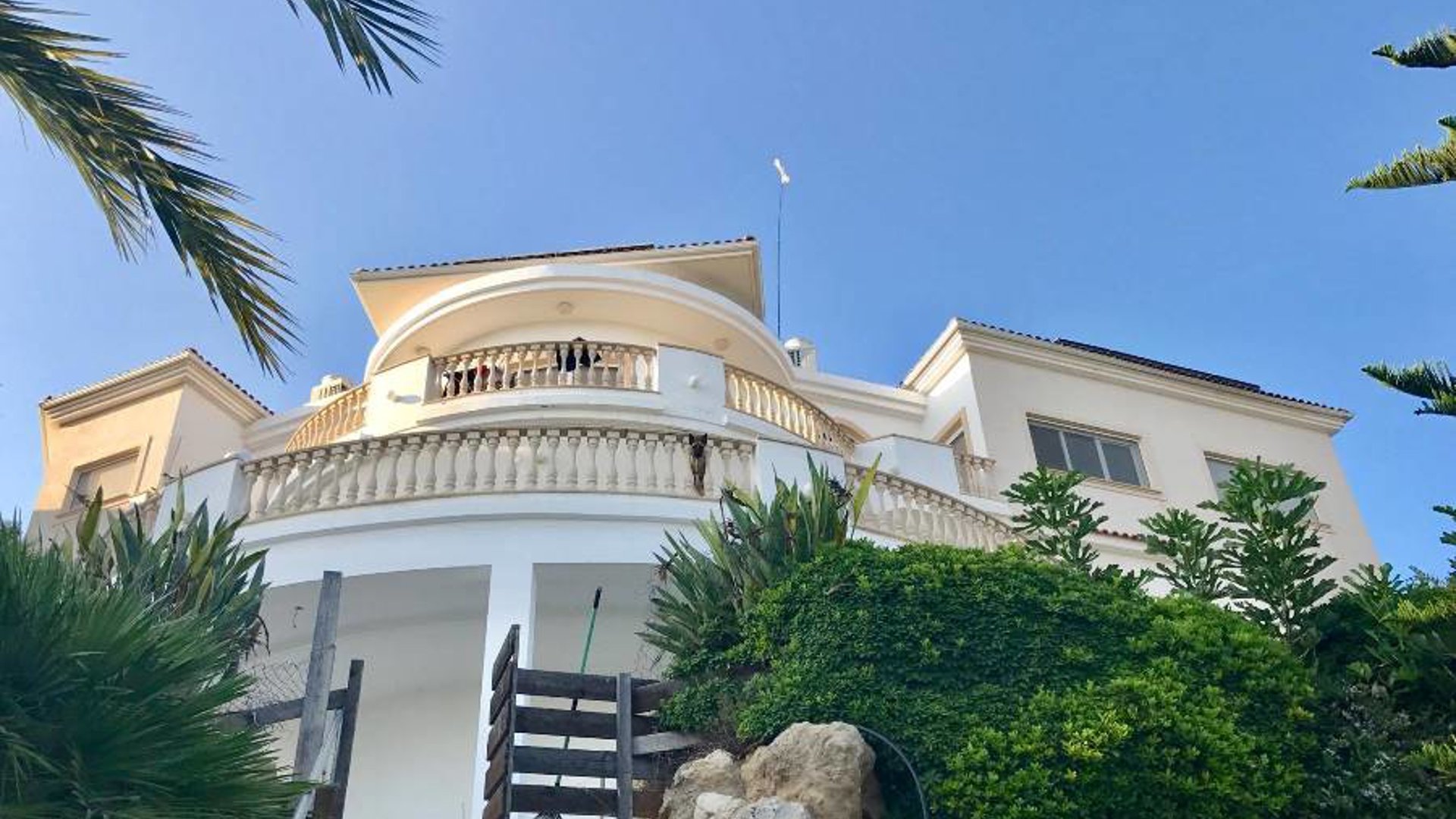 5 bedrooms Villa in Tala, Paphos, Cyprus No. 25722