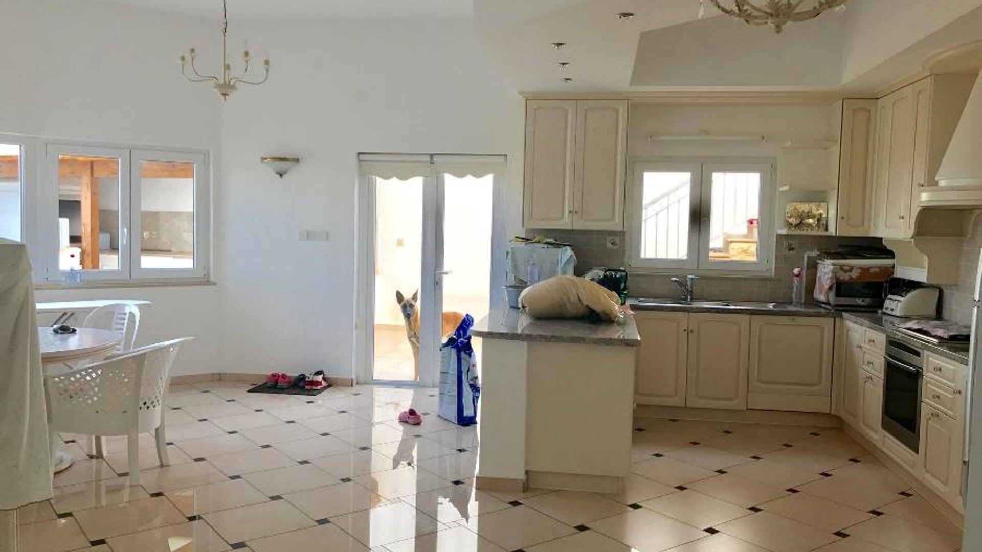 5 bedrooms Villa in Tala, Paphos, Cyprus No. 25722