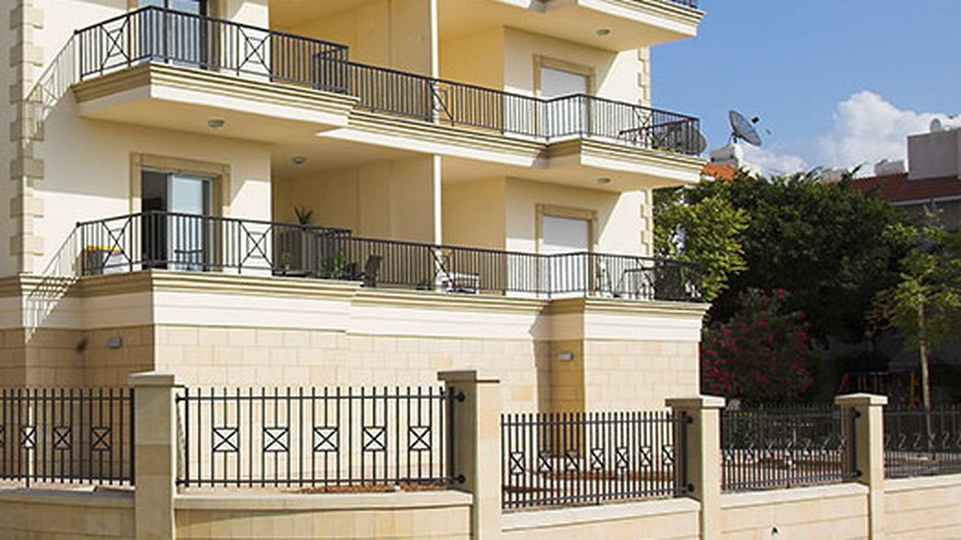 Krenia & Elita Mansions in Limassol, Cyprus No. 5716