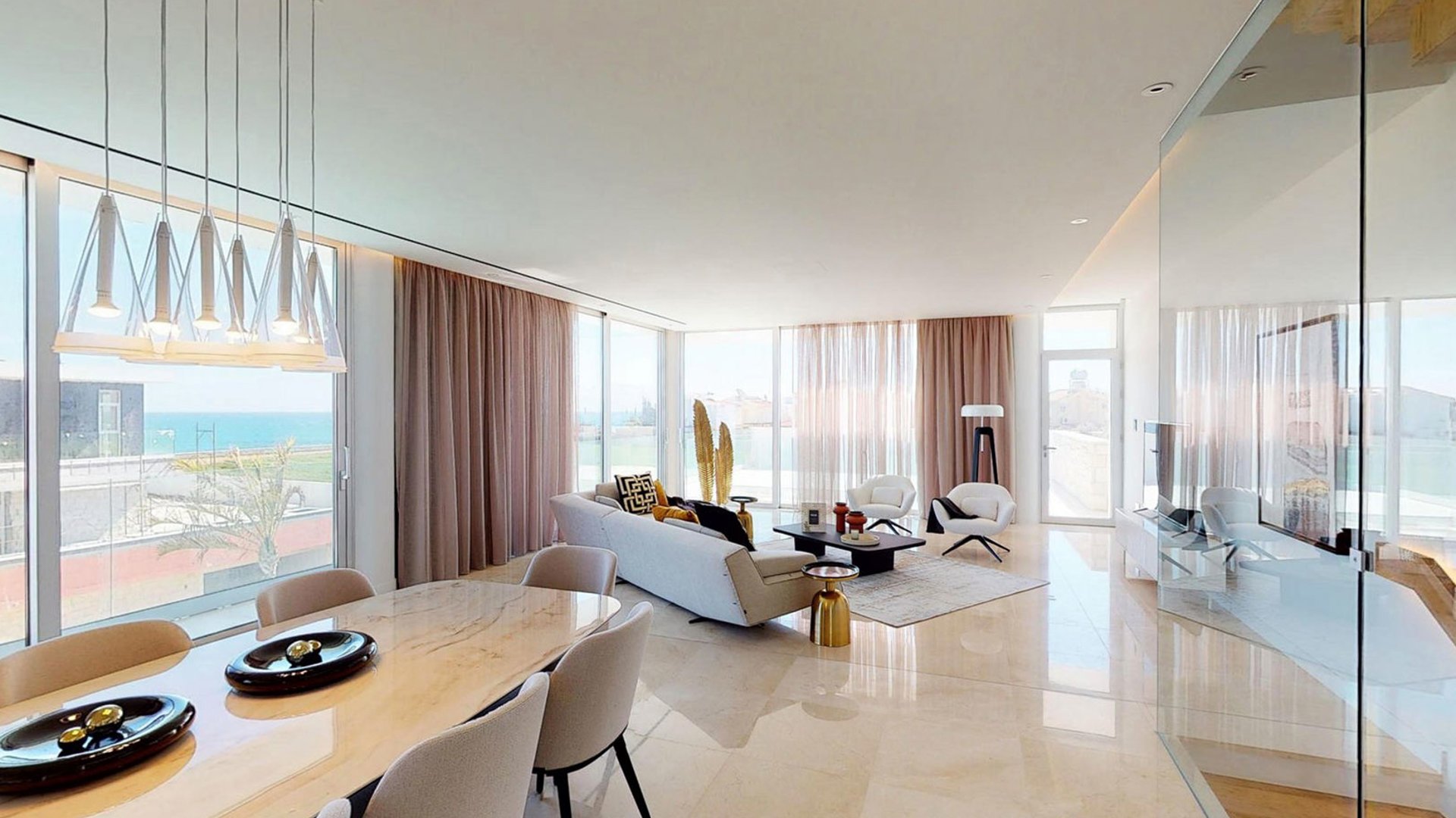 4 chambres Villa à Pervolia, Larnaka, Chypre No. 28399