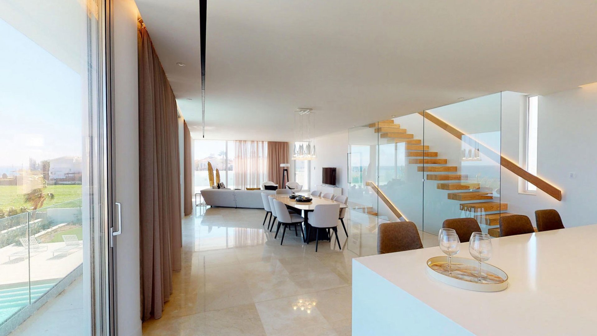 4 chambres Villa à Pervolia, Larnaka, Chypre No. 28399