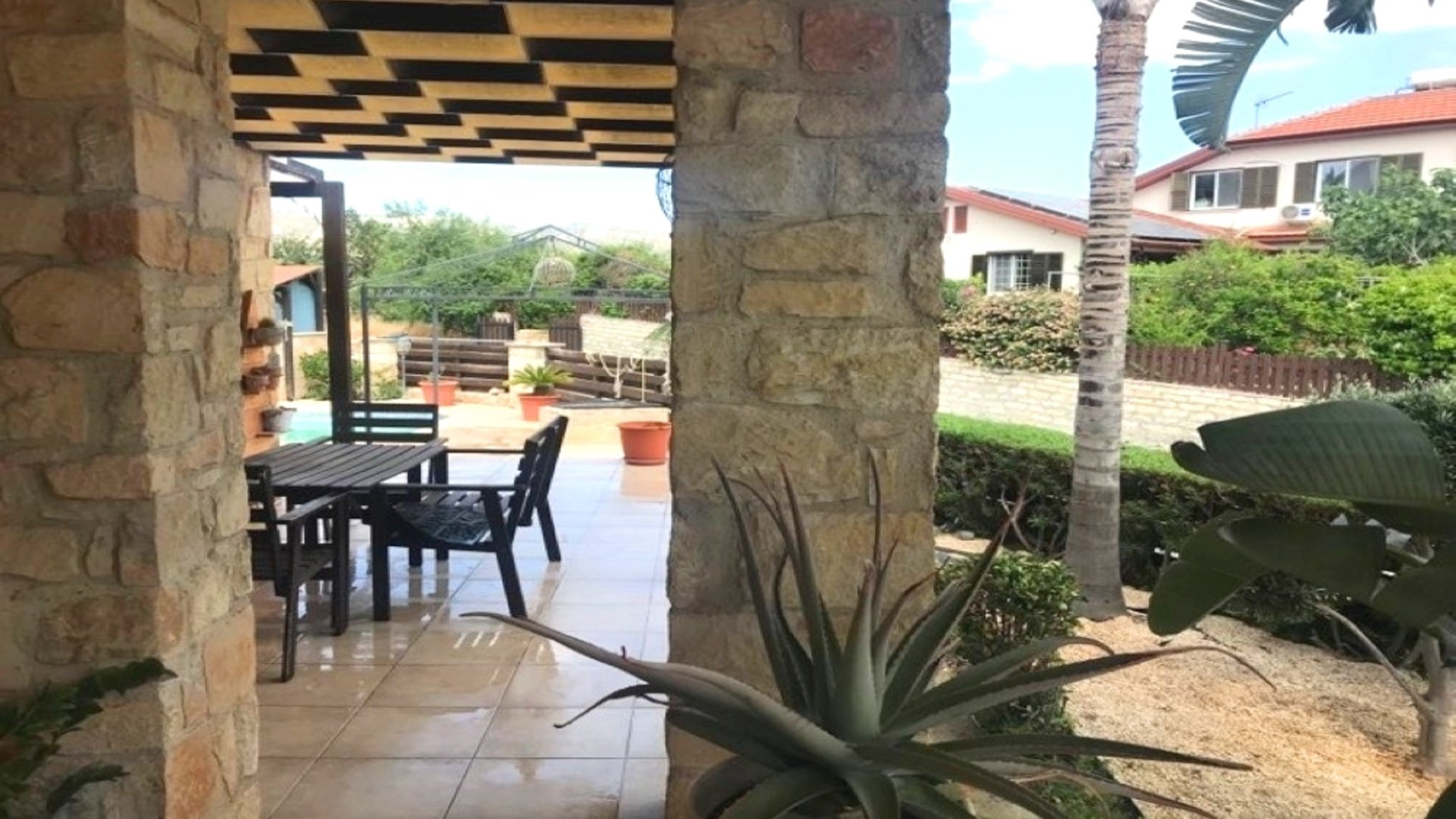 3 bedrooms Villa in Monagroulli, Limassol, Cyprus No. 28397