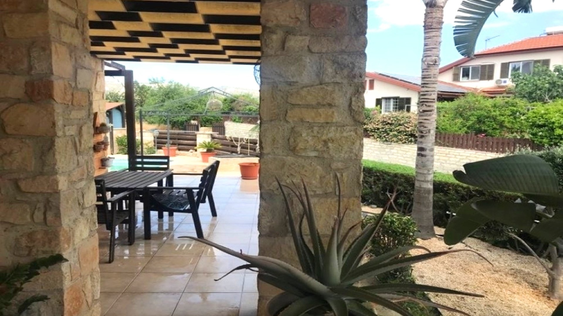 3 bedrooms Villa in Monagroulli, Limassol, Cyprus No. 28397