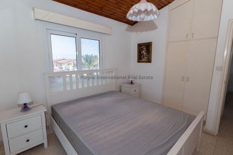 2 bedrooms Apartment in Meneou, Larnaka, Cyprus No. 37542 11